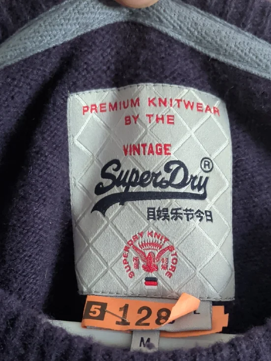 Superdry - Picture 3 of 3